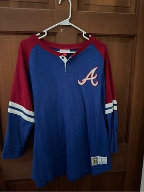 Atlanta Braves Mitchell & Ness Navy and Red Henley Baseball Top